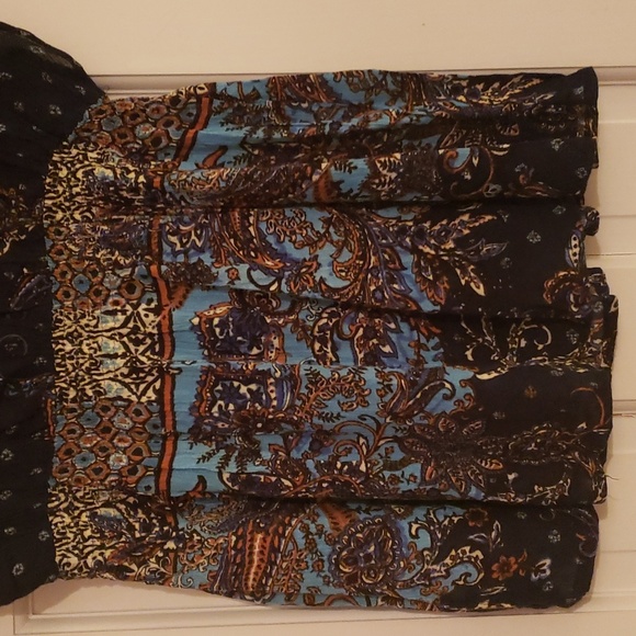 Devoted Luxury Apparel Top Sz Medium - Picture 6 of 10